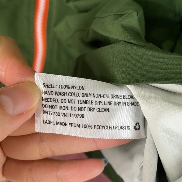 Hunter Women Lightweight Hooded Windbreaker Jacket - Picture 12 of 12